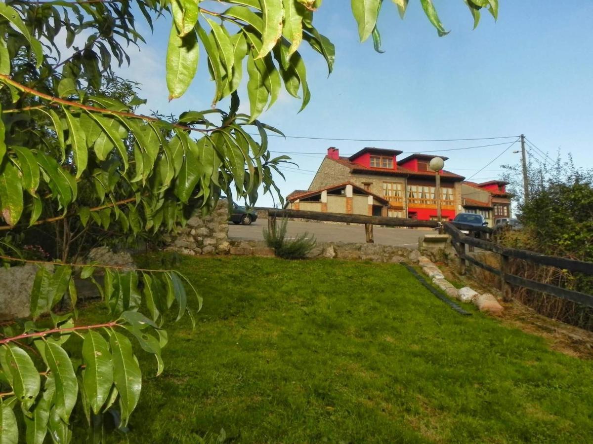 Apartamentos Rurales Vallanu Rodeados De Naturaleza En Llanes Y A 3 Kilometros De Las Playas Exterior photo
